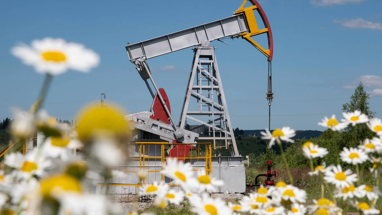İki haftada ikinci revize! Dev bankadan piyasaları heyecanlandıran petrol tahmini