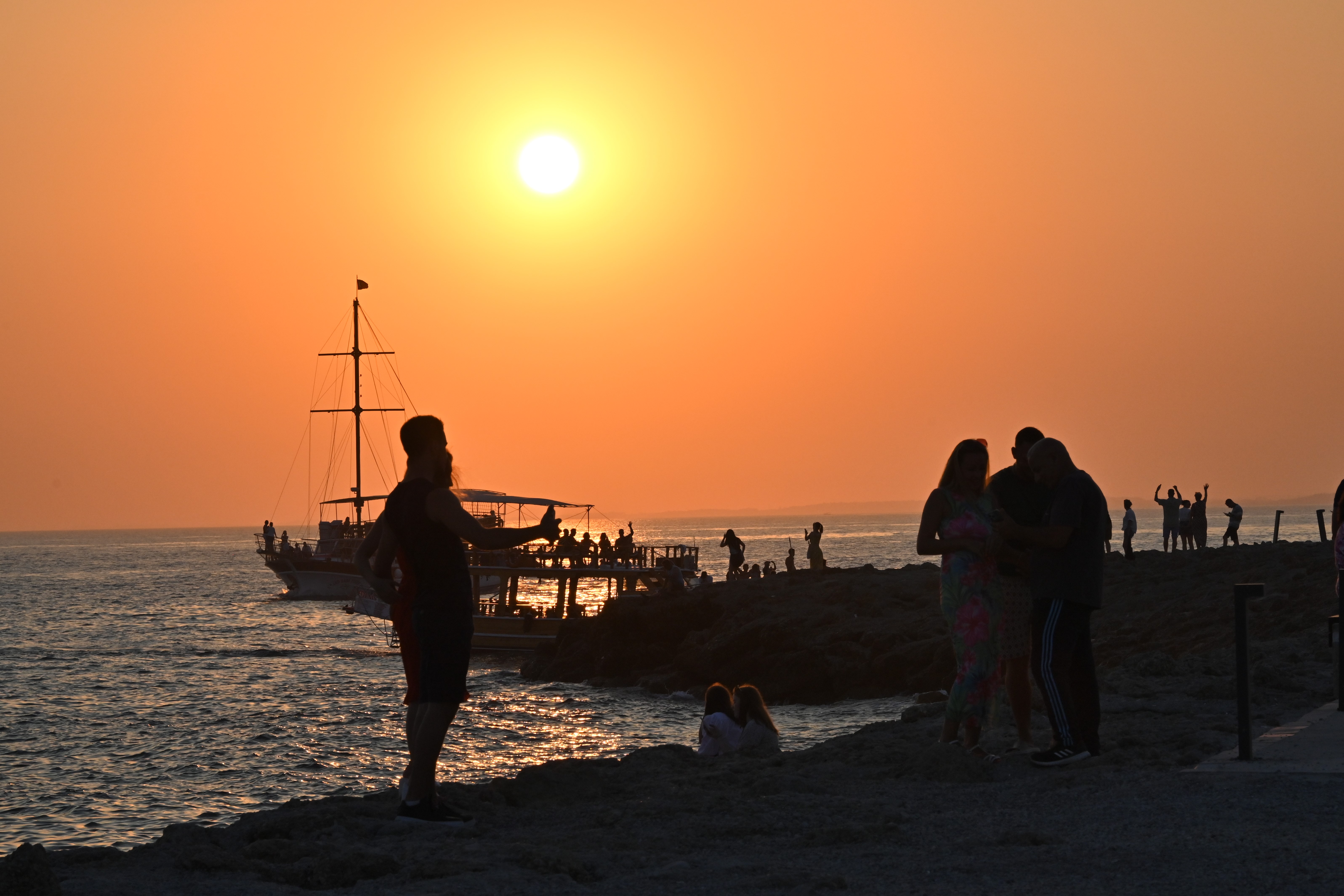 Serin hava gidiyor, sıcaklar geri dönüyor. Yeni haftada hava yeniden değişiyor