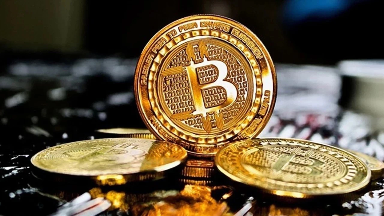 Bitcoin'de kritik seviye korunuyor: 65 bin doların üzerinde tutundu
