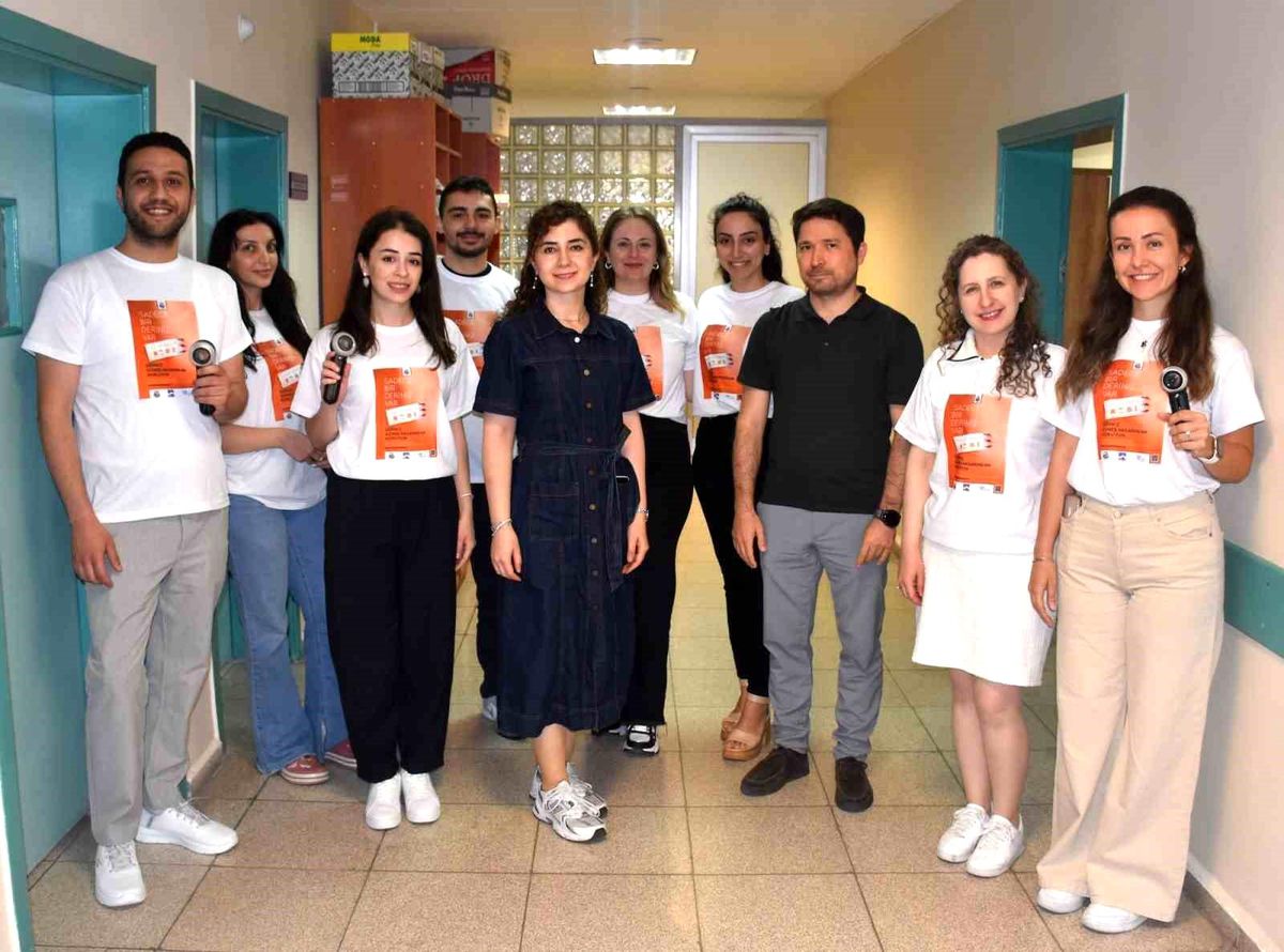 ESOGÜ Hastanesi'nde hastalar ve hasta yakınlarına deri kanseri taraması yapıldı
