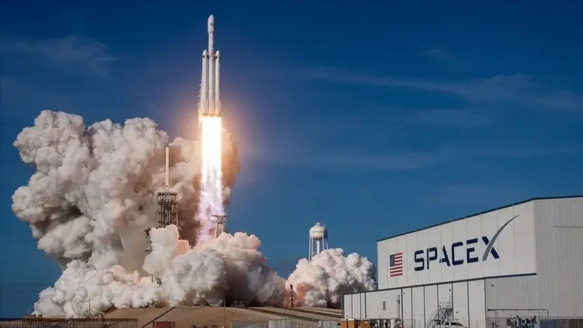 Elon Musk bir eşiği daha aştı! SpaceX hisseleri servetleri katladı