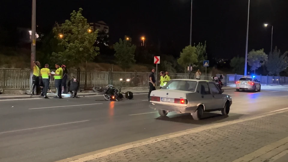 Kontrolden çıkan polis motosikleti devrildi: Ekipler seferber oldu