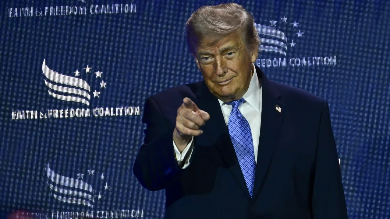 Trump, İran'ı suçladı: "Bu, anlaşmanın aptalca ihlali"
