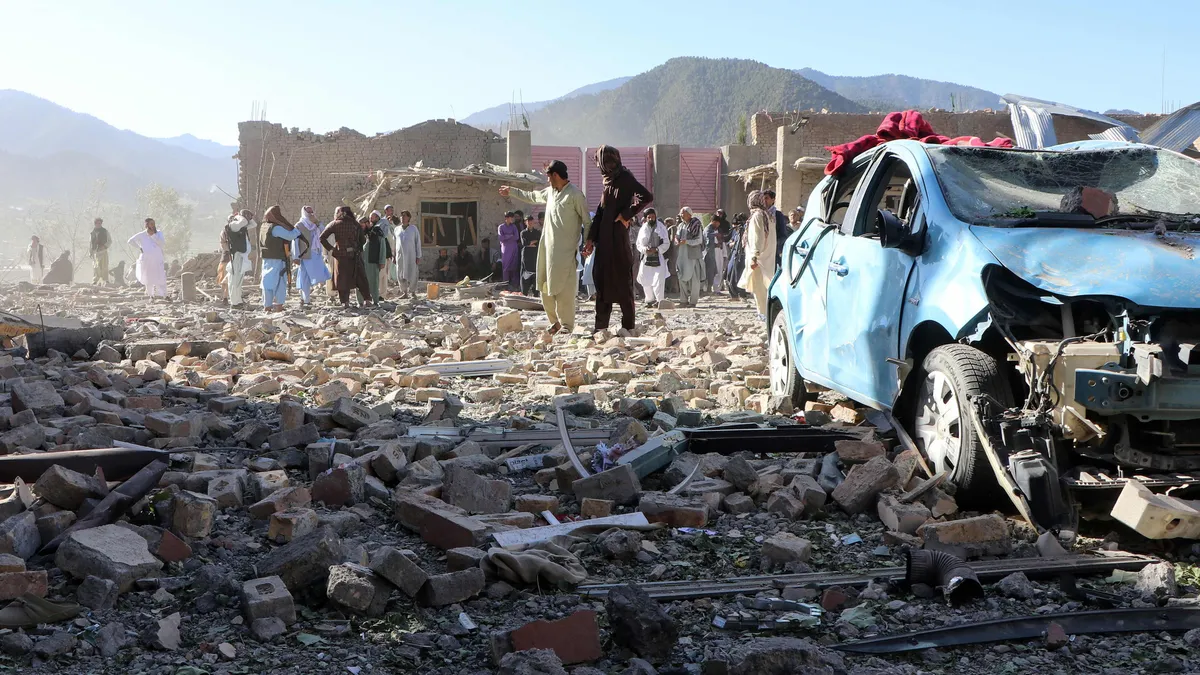 Pakistan'ın Afganistan'a düzenlediği saldırılarda 36 sivil hayatını kaybetti