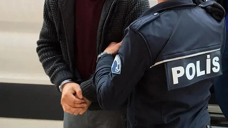 Afyonkarahisar'da belediye başkanına tehdit ve hakarette bulunan şüpheli gözaltına alındı