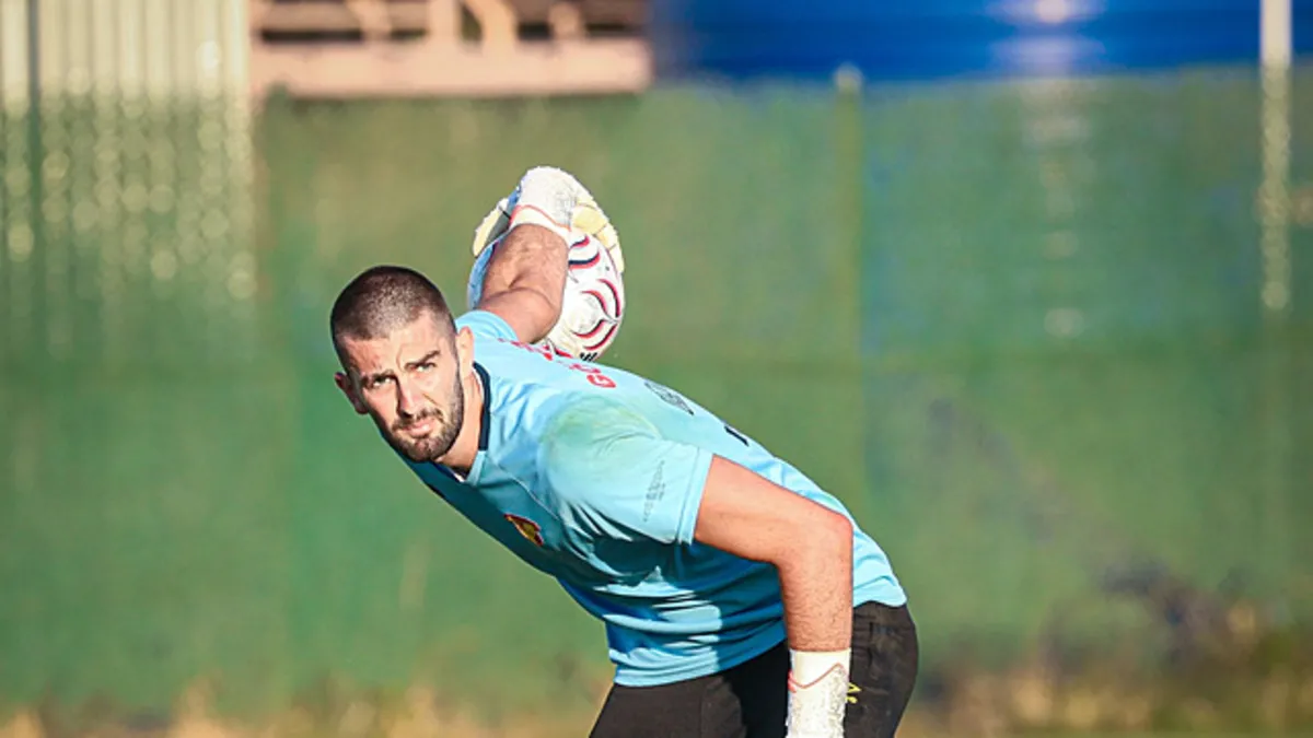 Göztepe'de sıra keleciye geldi!