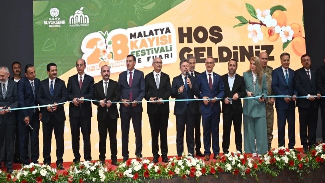 Kayısı üretimi ‘don’la ‘sıfır’a inse bile depodaki ürünle 250 milyon dolar geldi