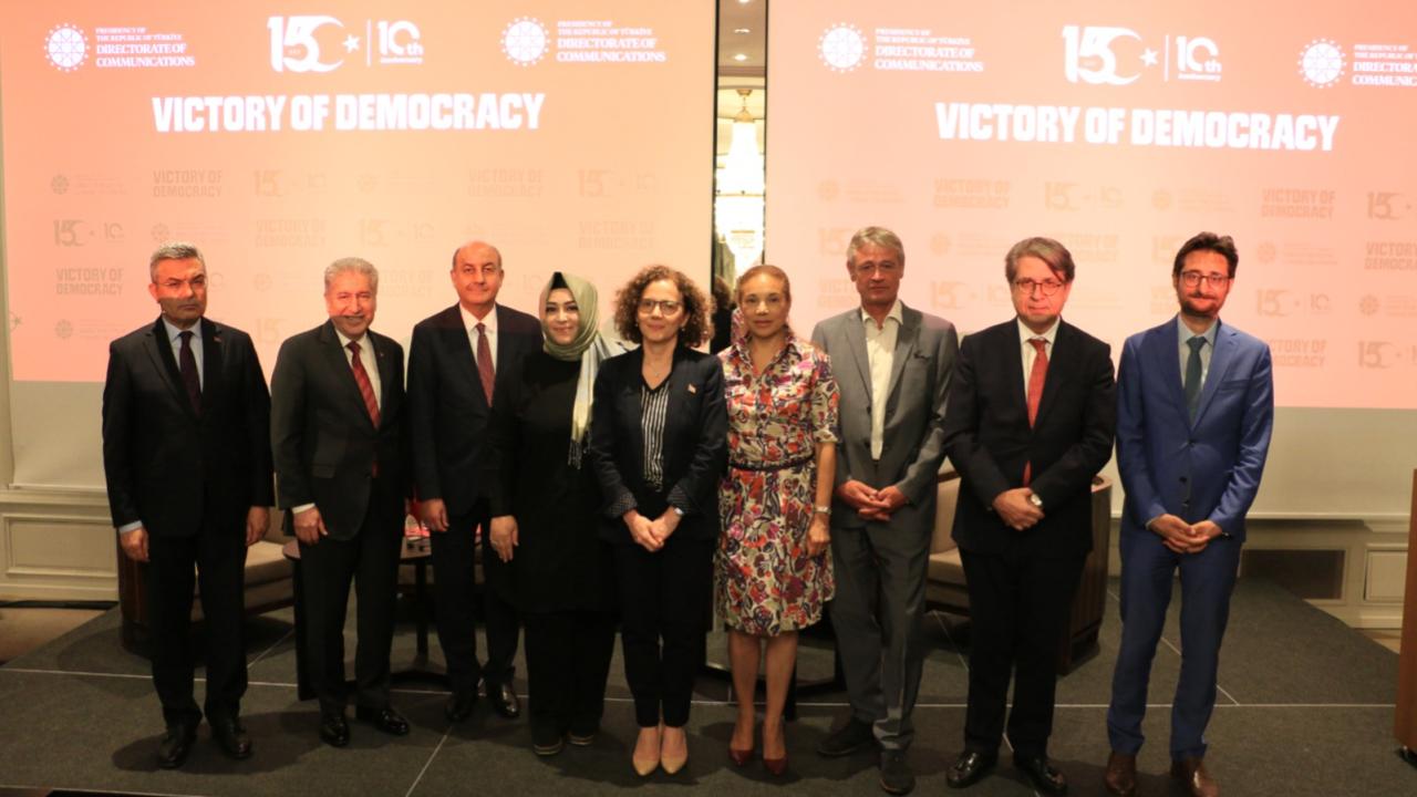 İsviçre'de 'Milli İrade ve Demokratik Direnç: 10. Yılında 15 Temmuz' programı yapıldı