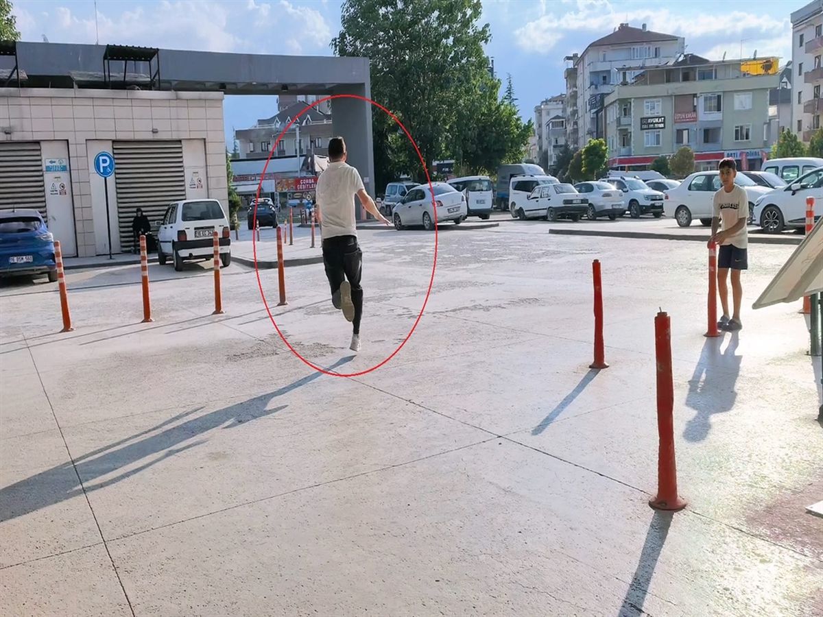Polisten kaçan şüphelinin 7 ayrı suçtan 10 yıl kesinleşmiş hapis cezası varmış