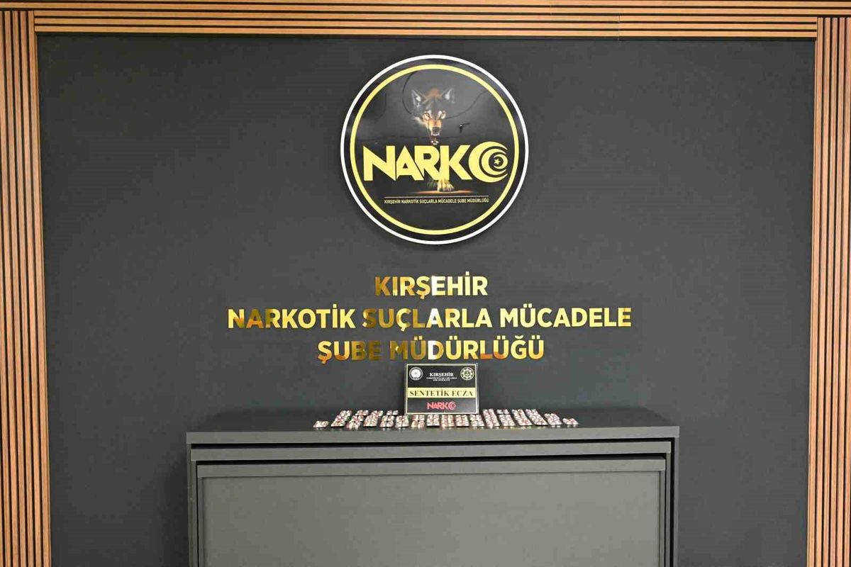 Kırşehir'de uyuşturucu ticaretinden 3 kişi tutuklandı