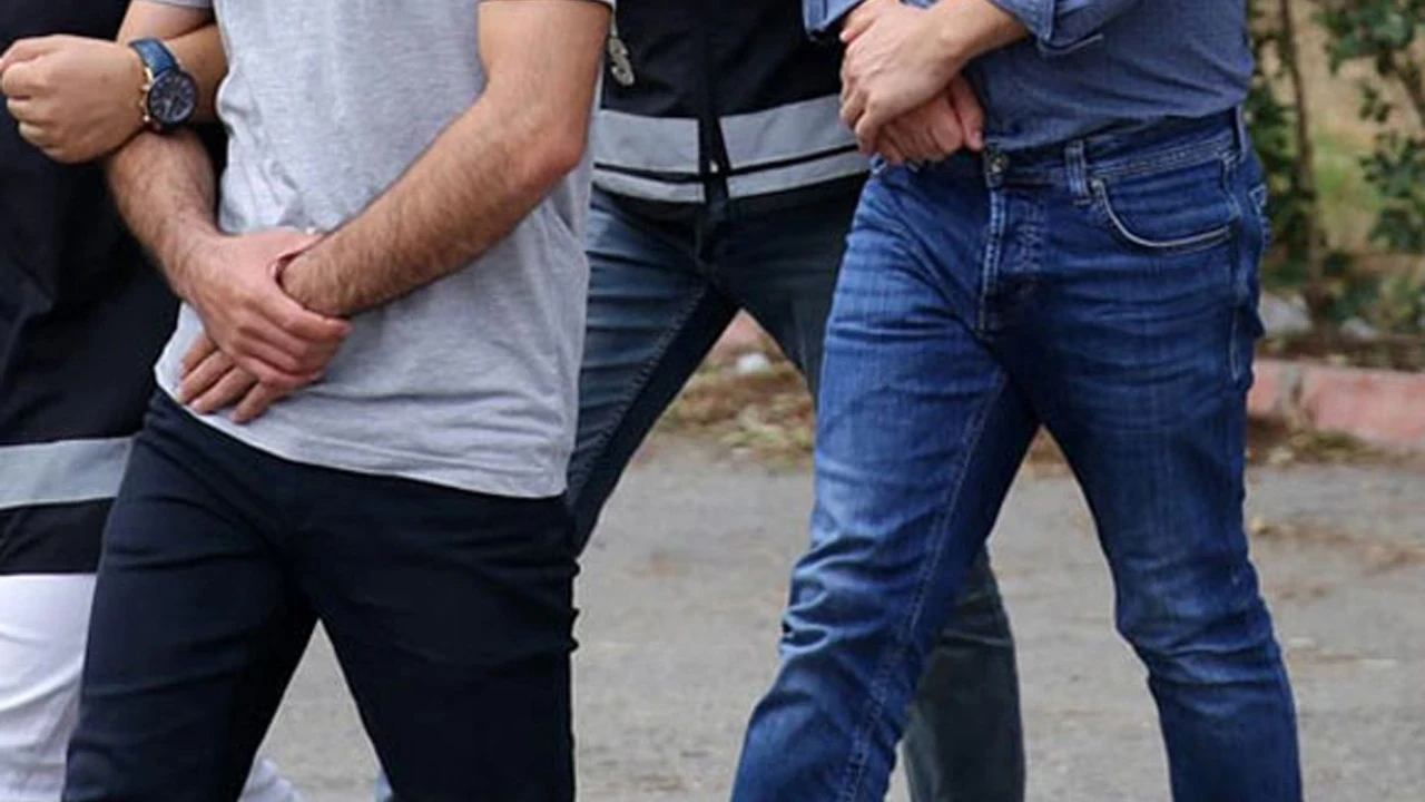 Şişli'de 10 yıl önce öldürülen Mezdeke dansçısı Aynur Kanbur cinayetinde 3 gözaltı