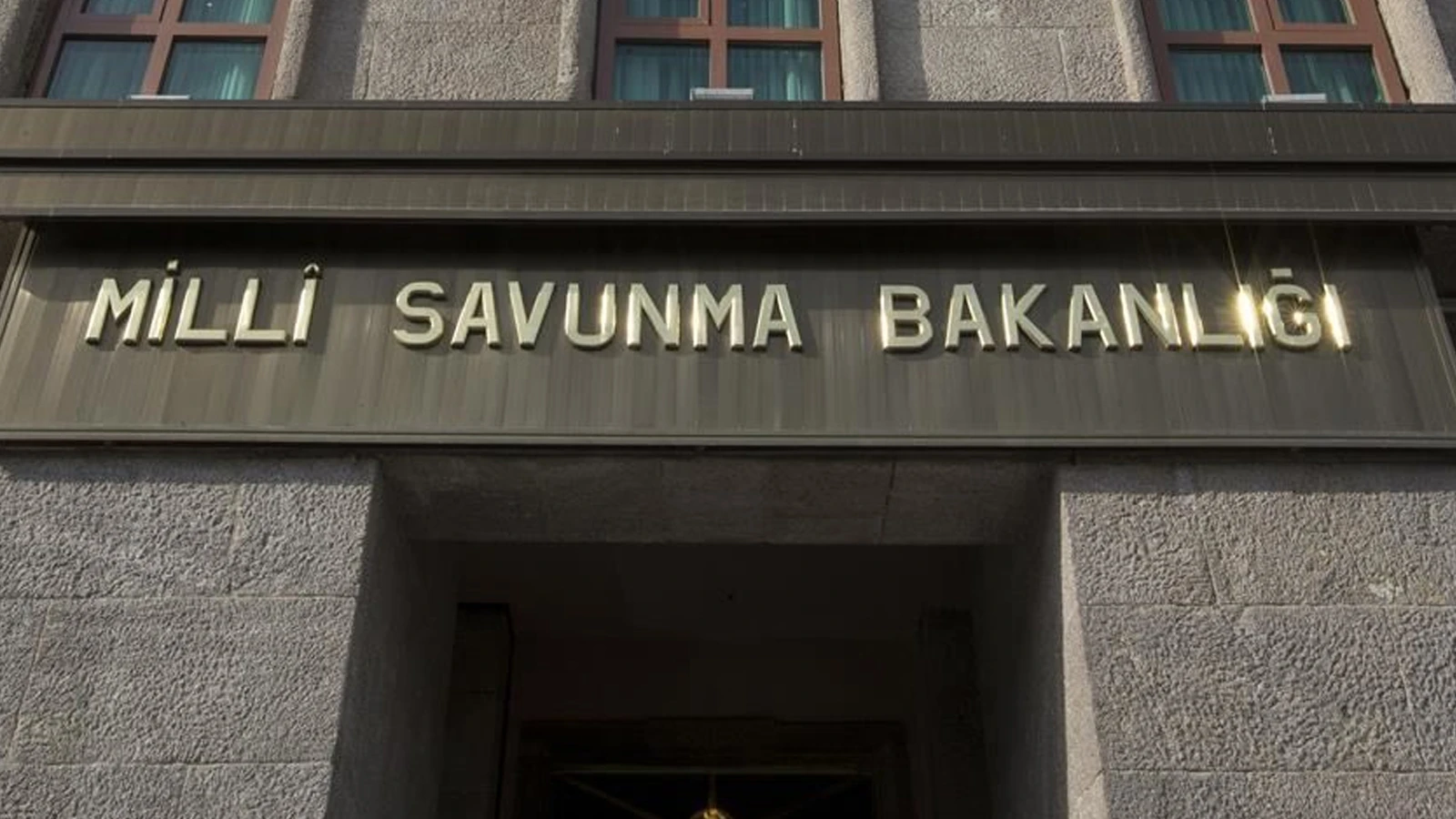 MSB: 2'nci Ana Jet Üs Komutanlığı'nın taşınacağı bilgisi doğru değil