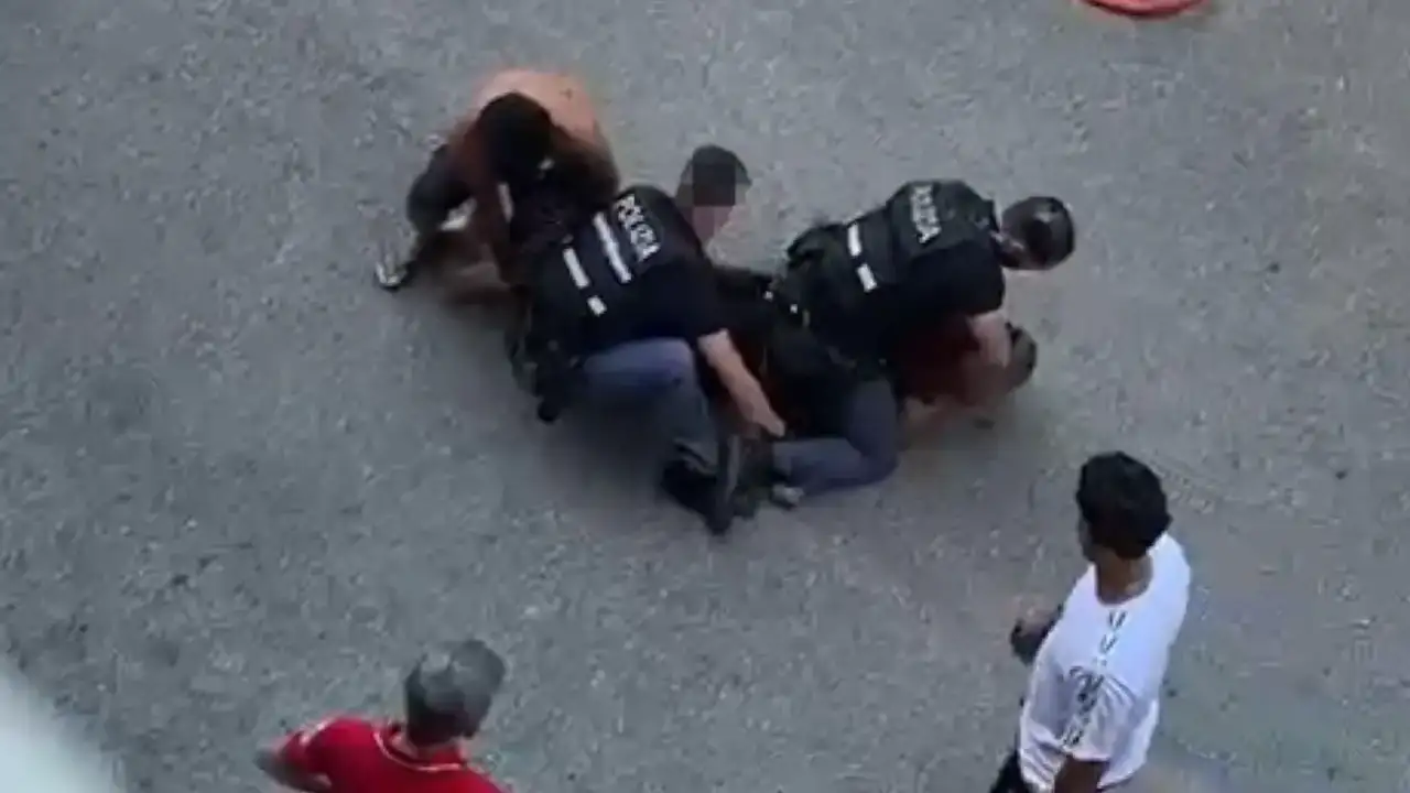 İtalya'da polis müdahalesiyle gelen ölüm siyasette şeffaflık ve adalet tartışması başlattı