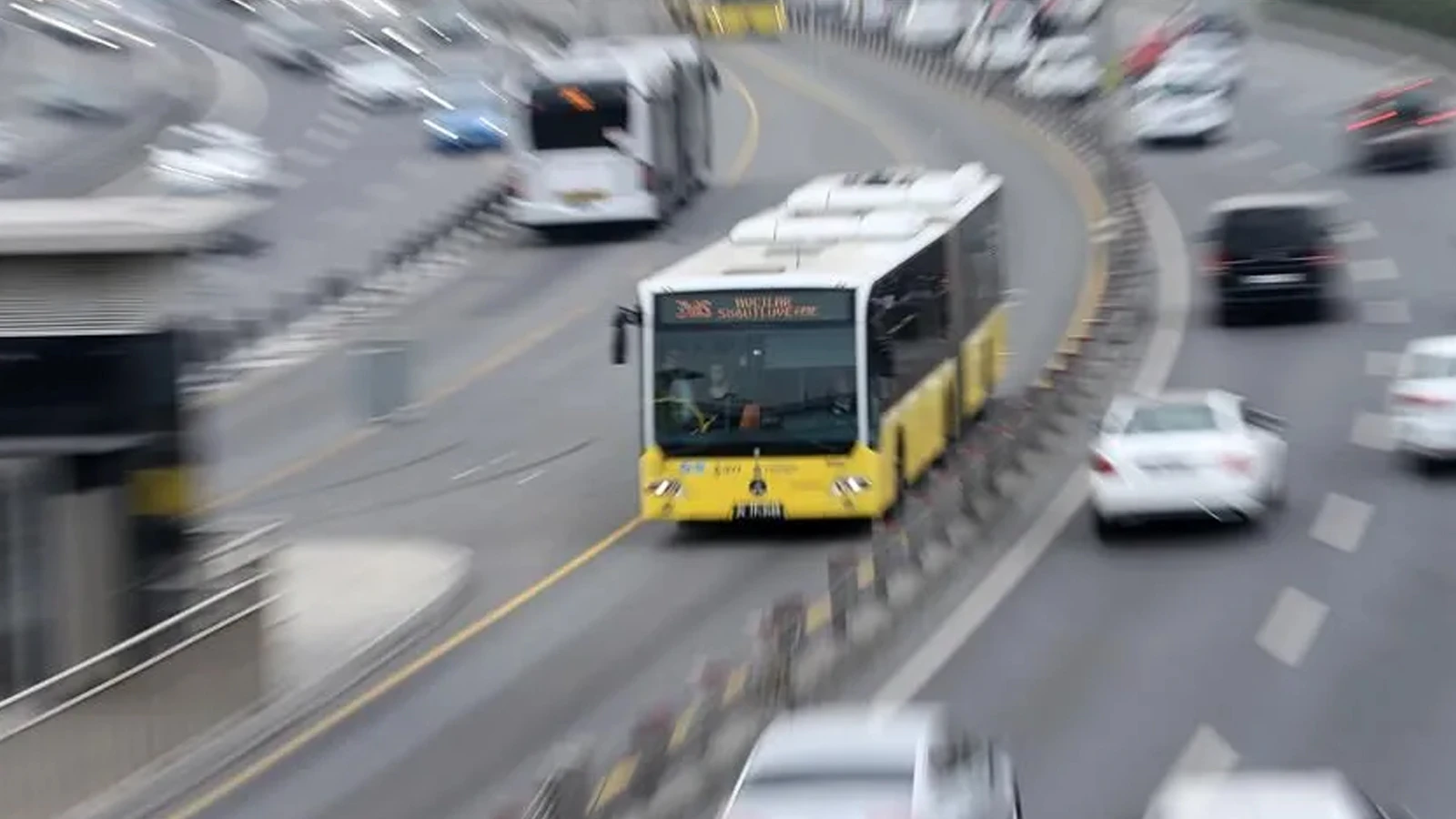 Metrobüs güzergahına 15 Temmuz düzenlemesi; FSM Köprüsü kullanılacak