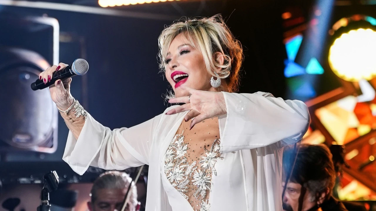 Konserlerini ertelemişti! Emel Sayın hastalığını anlattı