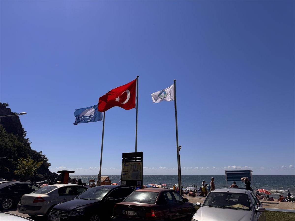 İnkumu Plajı'nda hafta sonu yoğunluğu yaşandı