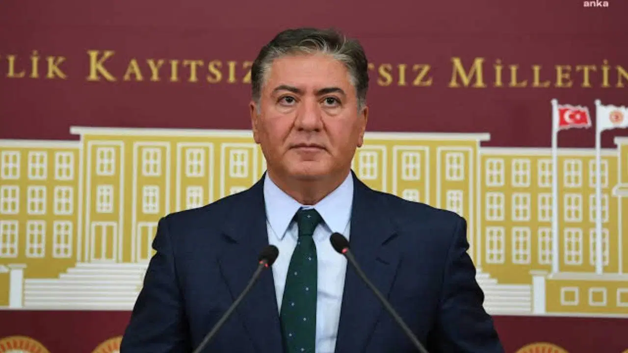 CHP'li Murat Emir'den 'Kurultay' ve 'yeni parti' açıklaması: 'Bütün seçenekler masada'
