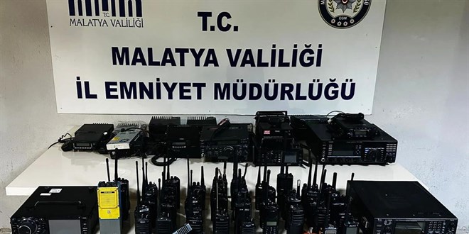 Malatya'da sahte polis operasyonu: Telsizle frekans dinleyen 6 şüpheli yakalandı