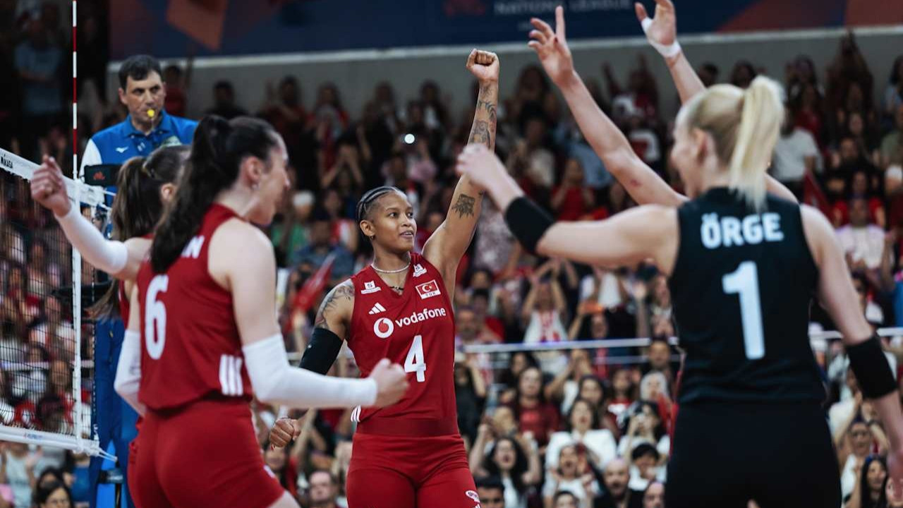 Filenin Sultanları Fransa'yı 3-0'la geçti, Ankara etabında ikide iki yaptı