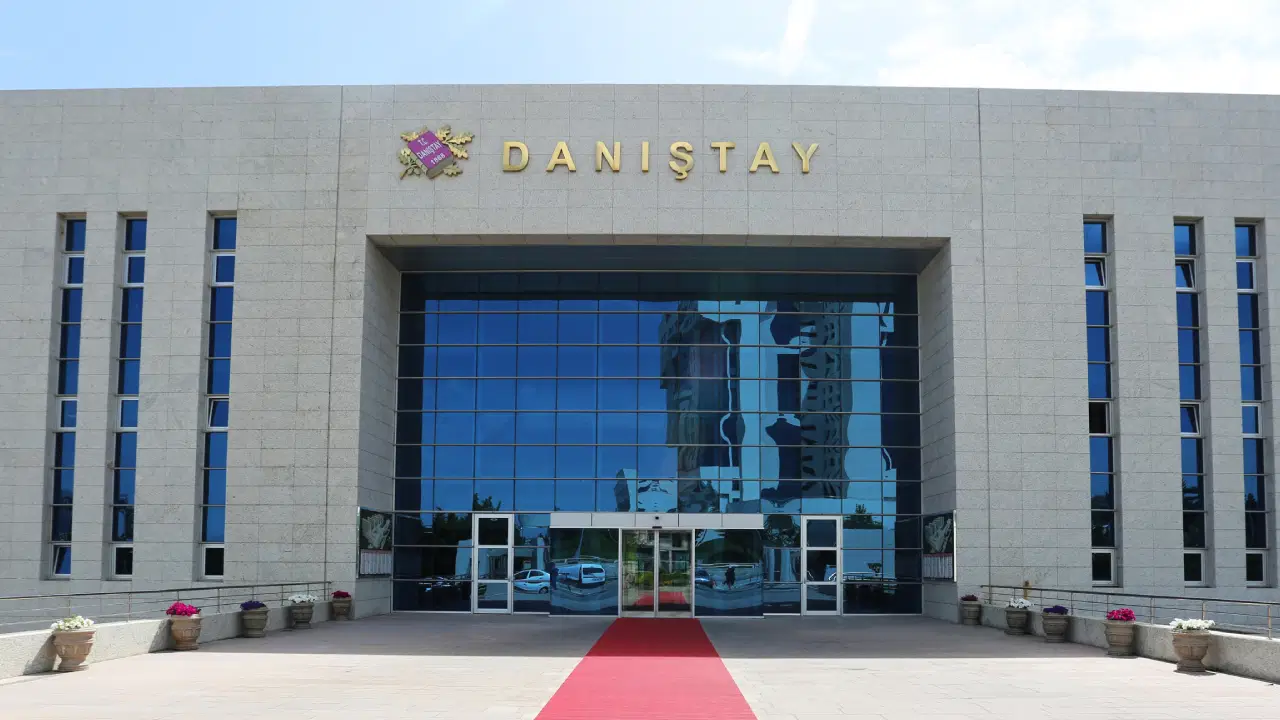 TTB ve TPD'den 21 yaş altı hormon tedavisi kısıtlamasına Danıştay itirazı