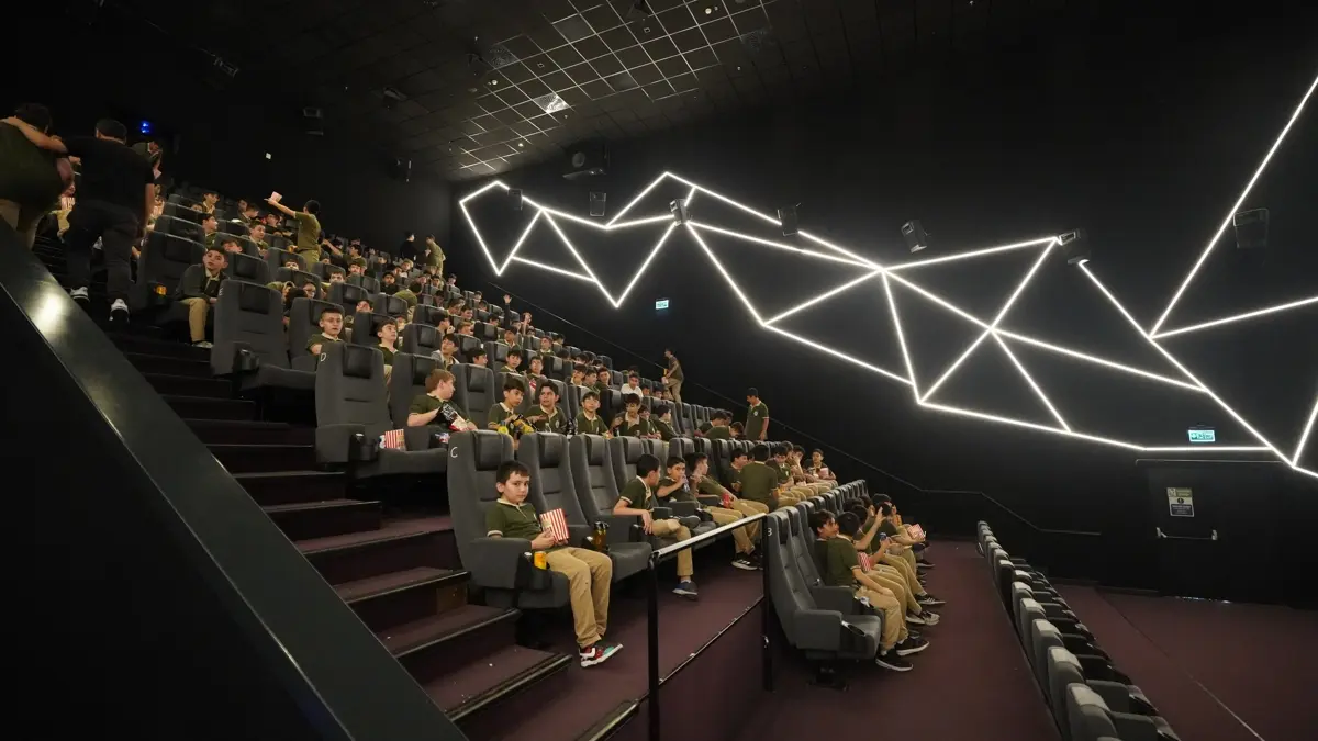 Yusuf Hoca yorum yaptı, 650 öğrenci sinema biletini kaptı