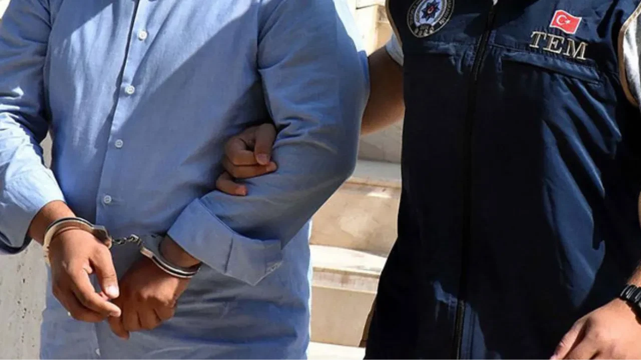 Gaziantep'te FETÖ yeniden yapılanma davası başladı: Kripto haberleşme ve gizli paralar deşifre oldu