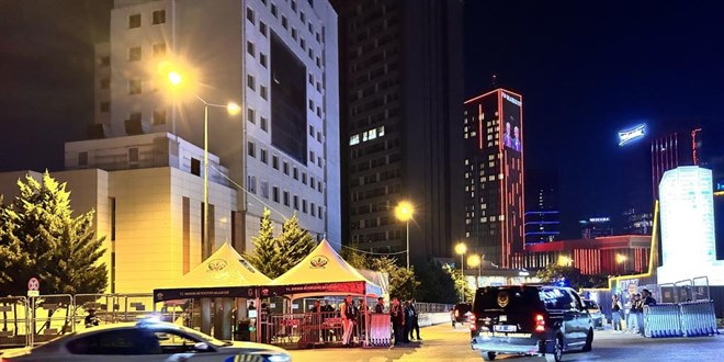 ABD Başkanı Trump, konaklayacağı otele giriş yaptı