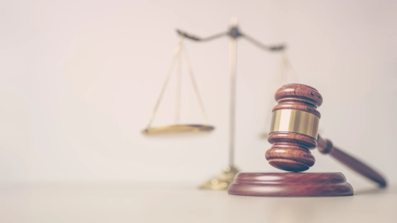 Depremde ölen çocuğun yakınlarına 20 bin TL tazminat