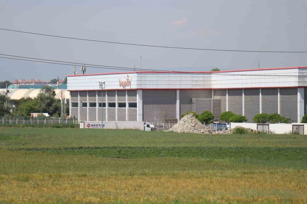 Ünlü piliç markasının firmasında ilaçlama faciası: 34 işçi zehirlendi