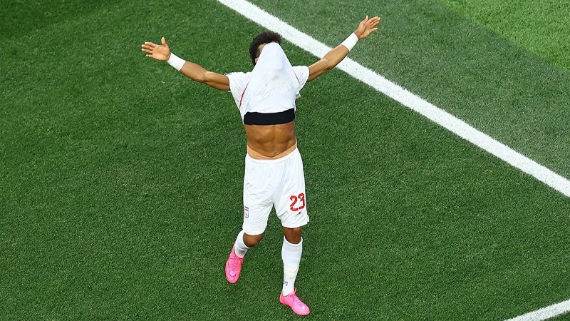 İranlı futbolcunun gol sevinci merak uyandırdı: Maç sonunda anlamını açıkladı