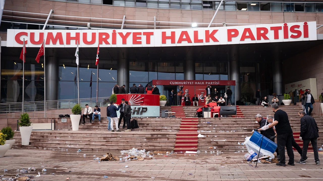 CHP il başkanlarından Genel Merkez’e: Görevden almalarınızı, ihraçlarınızı tanımıyoruz