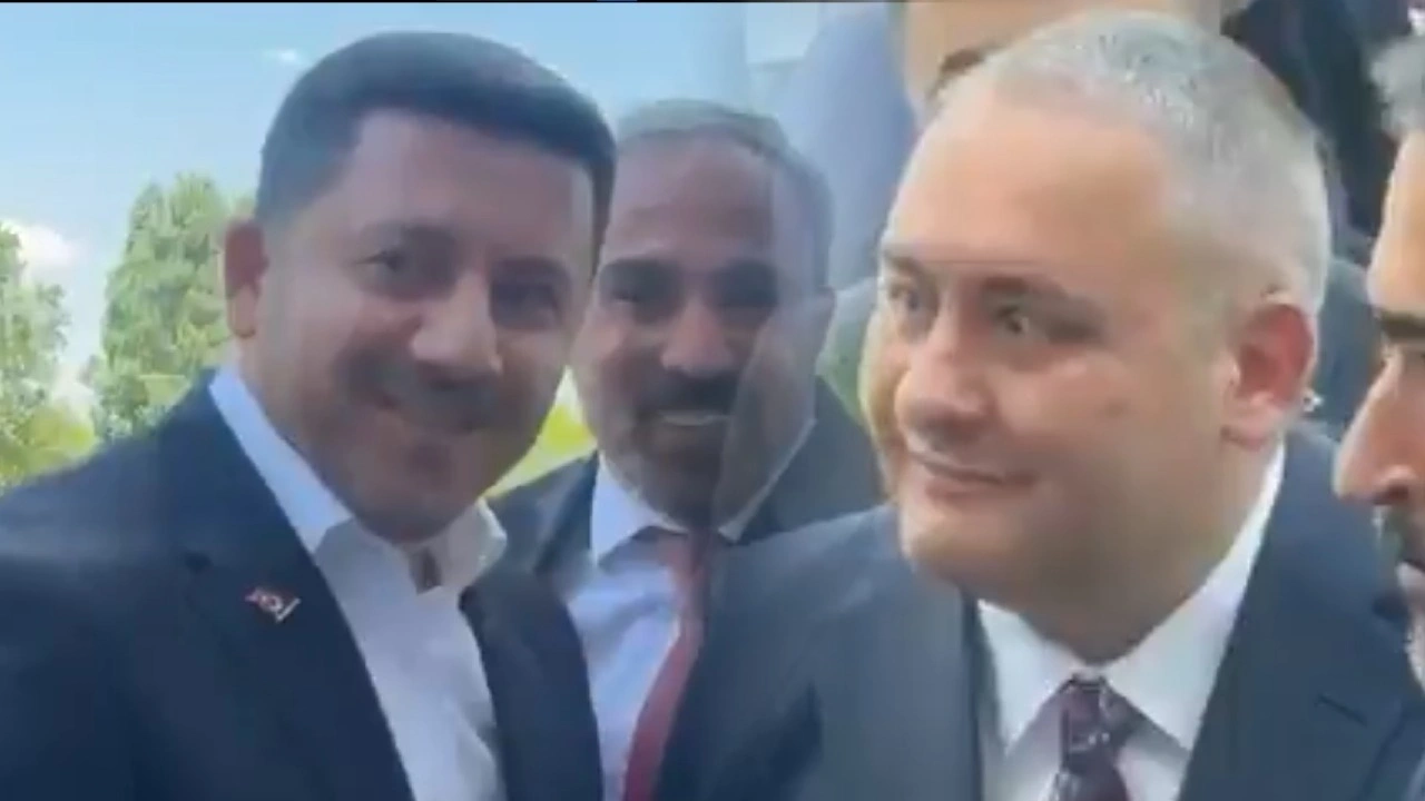 Son dakika | Rasim Arı ile Mesut Özarslan AKP Genel Merkezi'nde