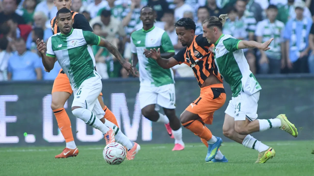 Bursaspor ile Shakhtar Donetsk golsüz berabere kaldı