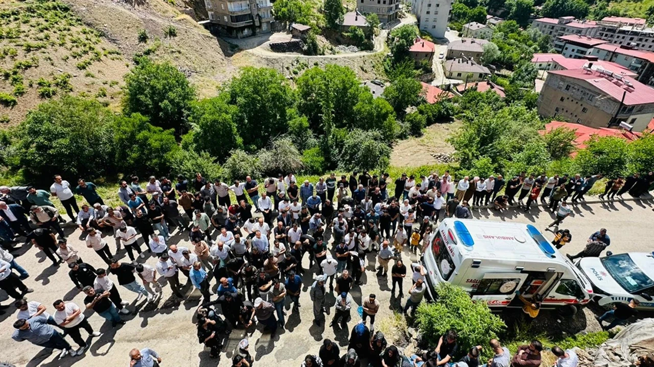 Hakkari'de kayınpederinin evini basan uzman çavuş eşi dahil 4 kişiyi öldürdü!