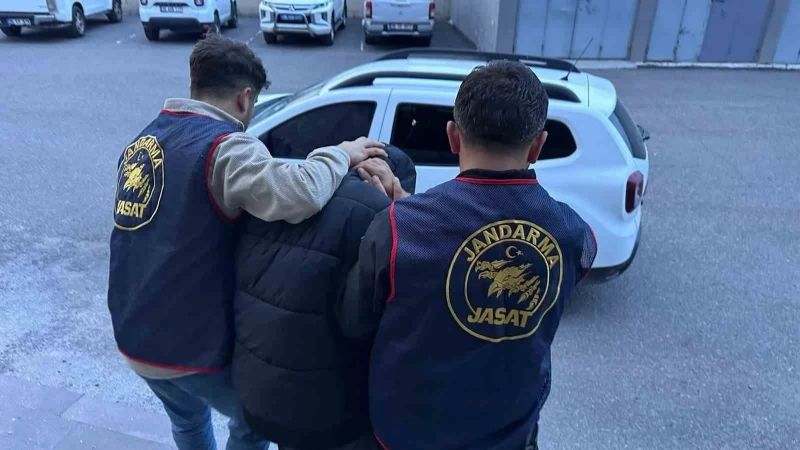 42 yıl hapis cezasıyla aranıyordu: Firari hükümlü Kars’ta yakalandı