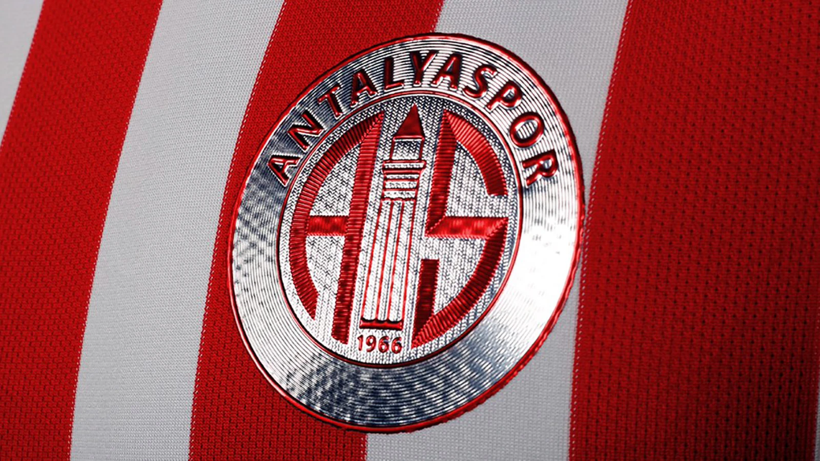 Antalyaspor, Soner Dikmen ve Erdoğan Yeşilyurt ile yeni kontrat imzaladı