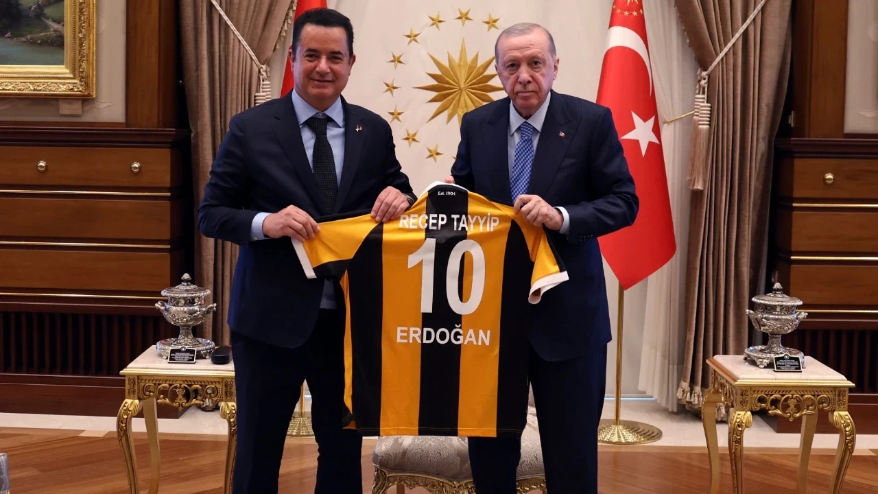 Acun Ilıcalı'dan Cumhurbaşkanı Erdoğan paylaşımı: "Beni çok onurlandırdı"