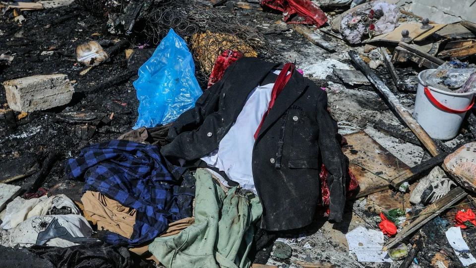 İsrail, Ateşkese Rağmen Gazze'yi Vurmaya Devam Ediyor: Gazzeli Gencin Damatlığı Odasında Kaldı, Kendisi Toprağa Girdi! | DÜNYA HABERLERİ