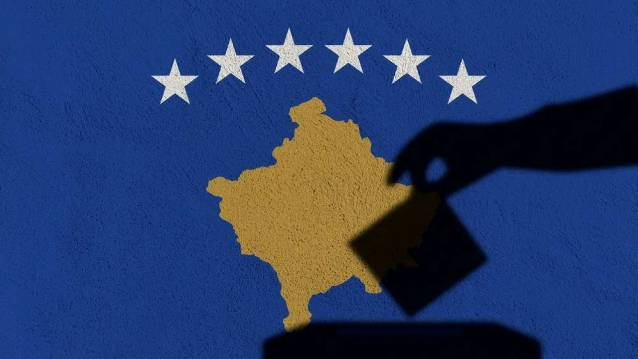 Kosova'da erken genel seçimin kesin sonuçları belli oldu: Albin Kurti yine zaferle çıktı