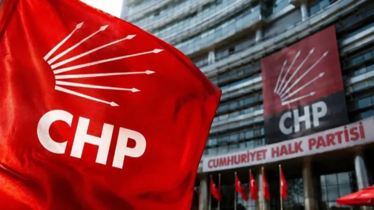 CHP’de 7 yurt dışı örgütü ile ilgili karar! Özgür Özel’i desteklemişlerdi…