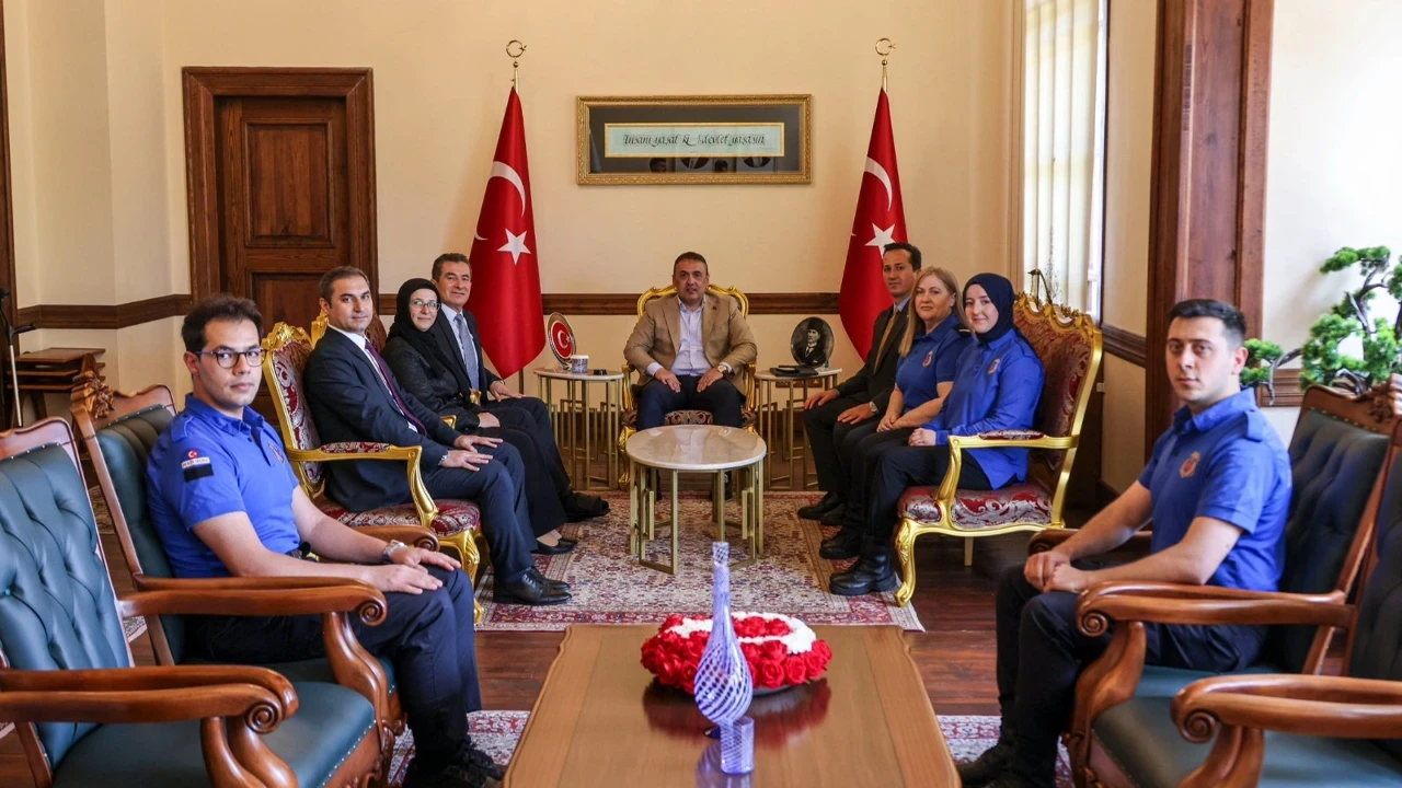 Vali Sözer’e Ceza İnfaz Personeli Günü dolayısıyla ziyaret