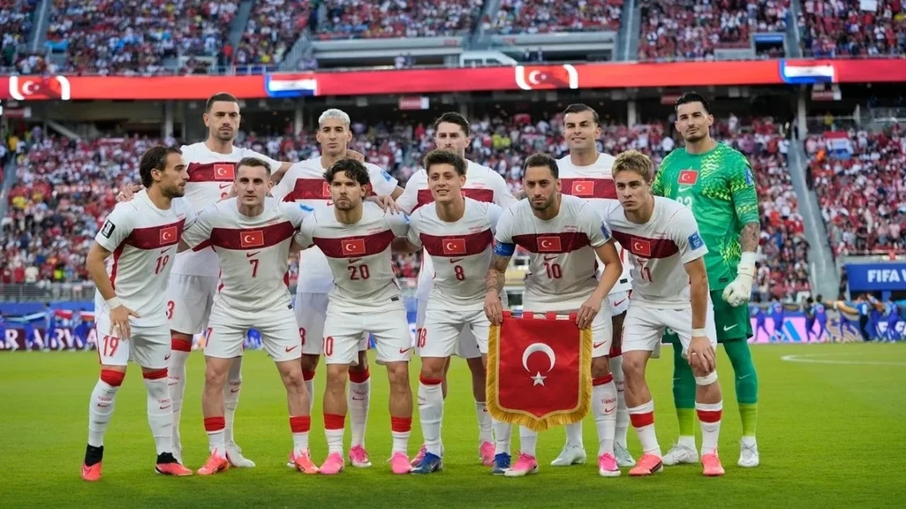 AKP kampında futbol zirvesi: TFF Başkanı ile Spor Bakanı için görevden alma iddiası