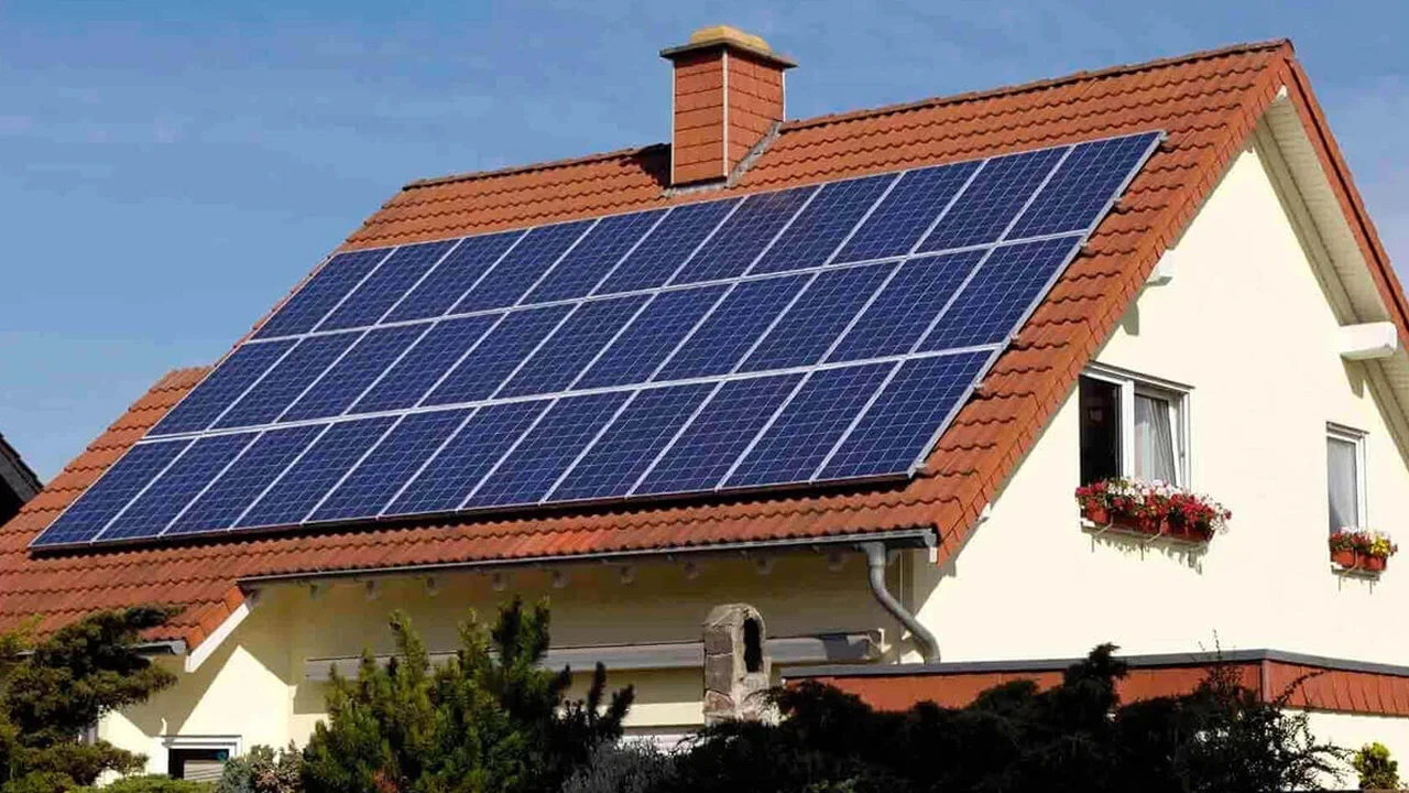 AB'de tarihi dönüm noktası: Elektriğin dörtte biri güneşten geldi