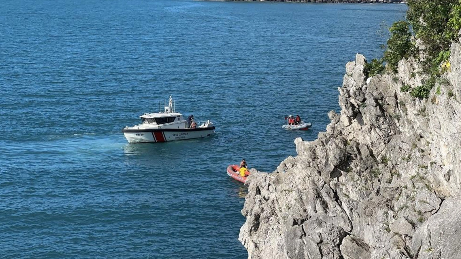 Zonguldak'ta balık tutarken denize düşen adam hayatını kaybetti