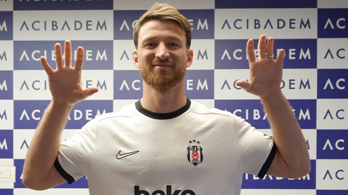 Beşiktaş'ta Salih Özcan sağlık kontrolünden geçti!