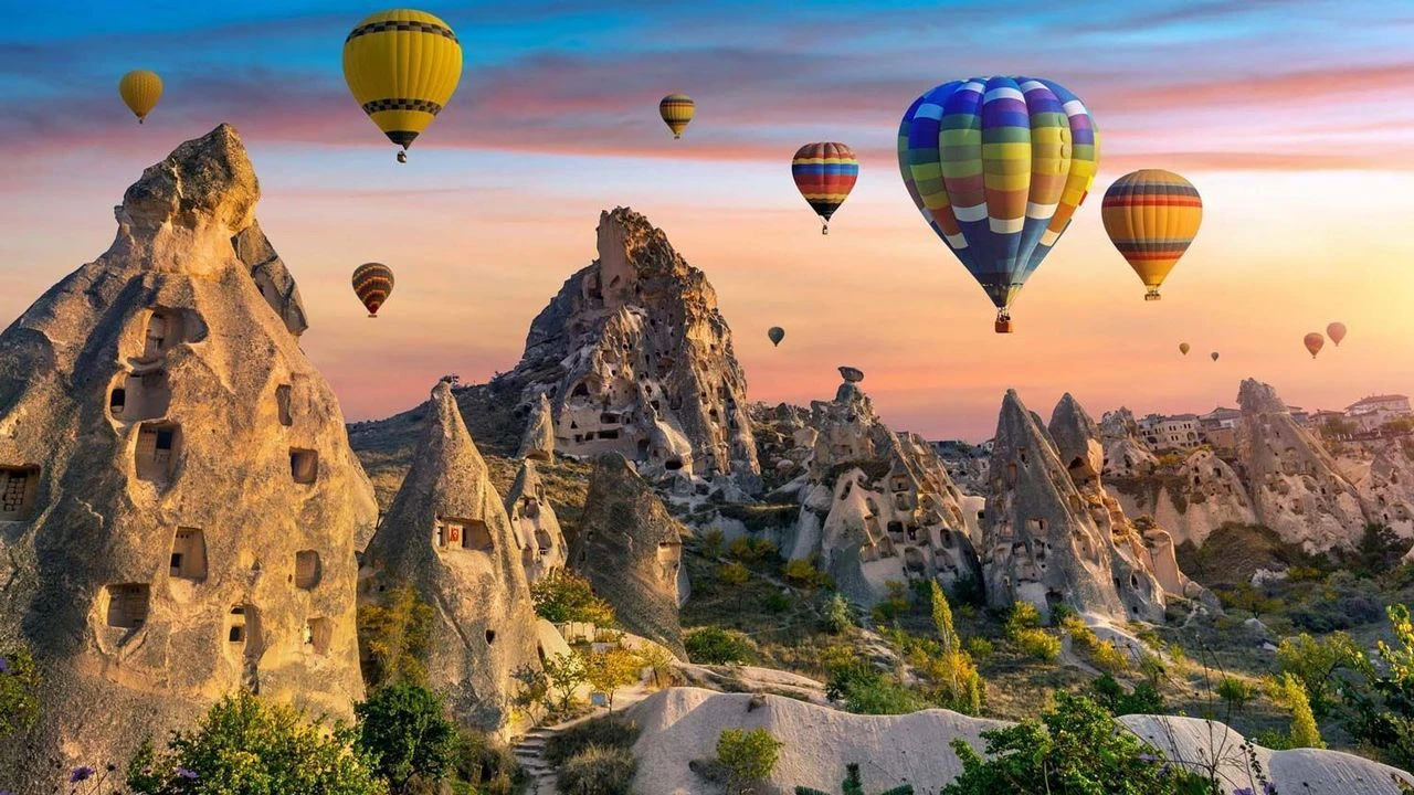 Türk ve Çinli turizm acentesi yetkilileri Nevşehir'de bir araya geldi