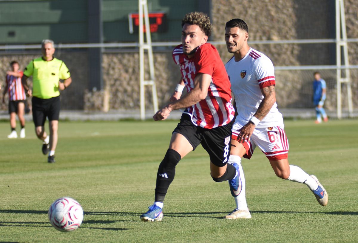 Pendikspor hazırlık maçında Kayserispor'u 2-1 mağlup etti