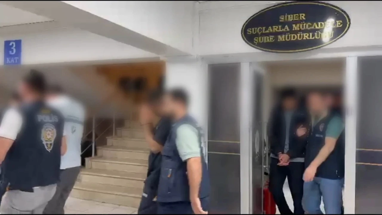 Sahte oto yedek parça ilanıyla dolandırıcılık yapan şebekeye operasyon