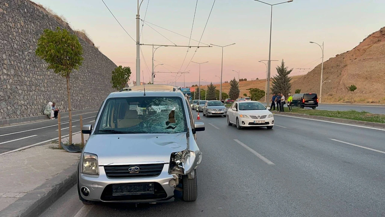 Malatya'da peş peşe trafik kazaları: 2 kişi hayatını kaybetti