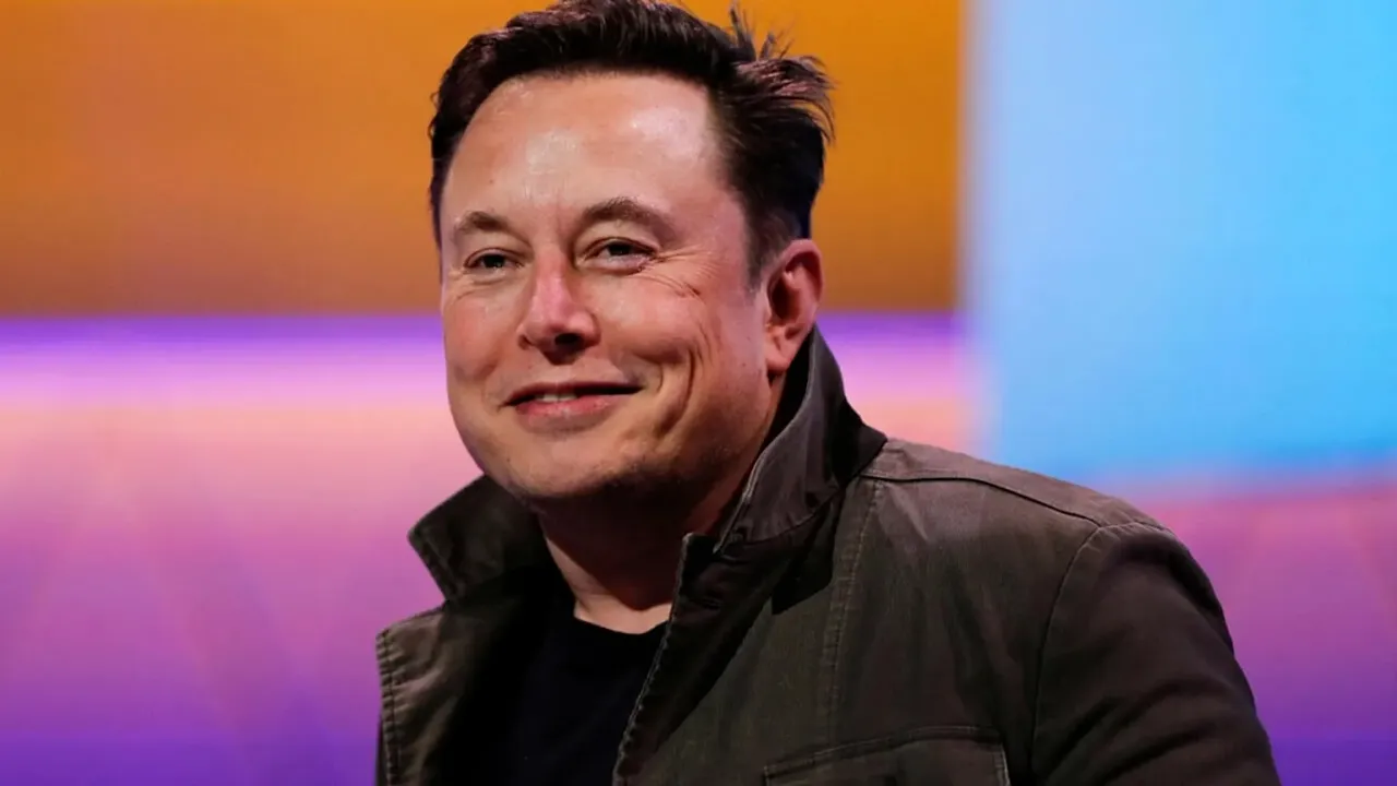 Elon Musk trilyon dolar barajını aştı! Tarihin ilk "trilyoner" ismi oldu